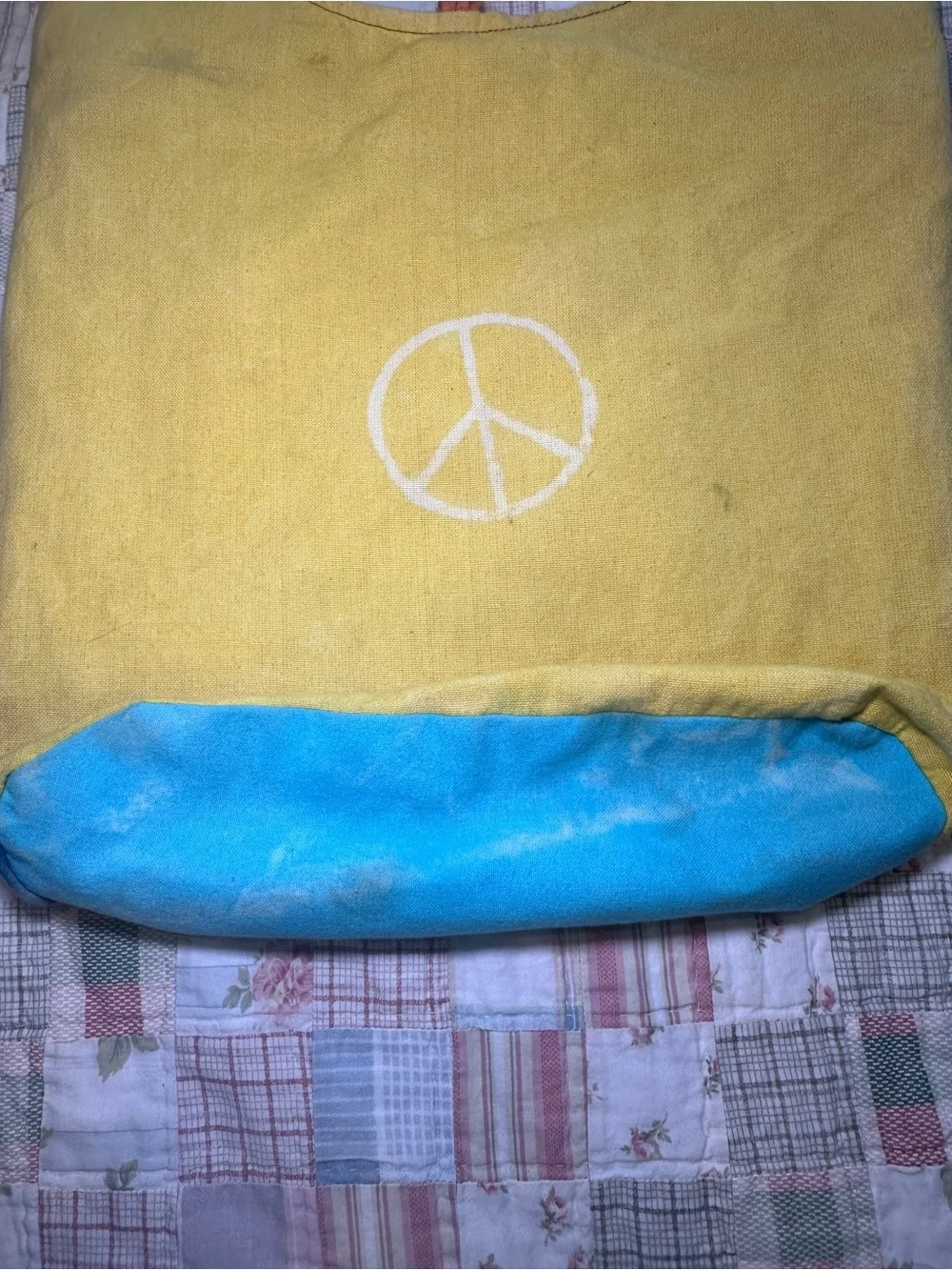 Multicolor Patchwork Shoulder Bag with Peace Motif